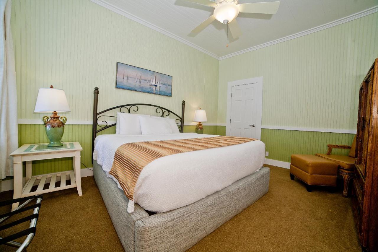 Georgianne Inn & Suites Check In 212 Butler Ave Tybee Island Kültér fotó