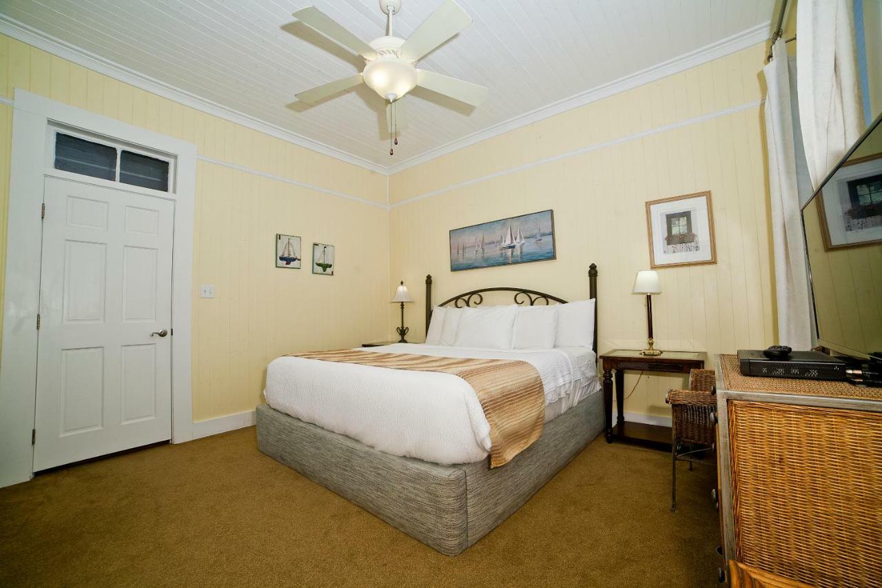 Georgianne Inn & Suites Check In 212 Butler Ave Tybee Island Kültér fotó